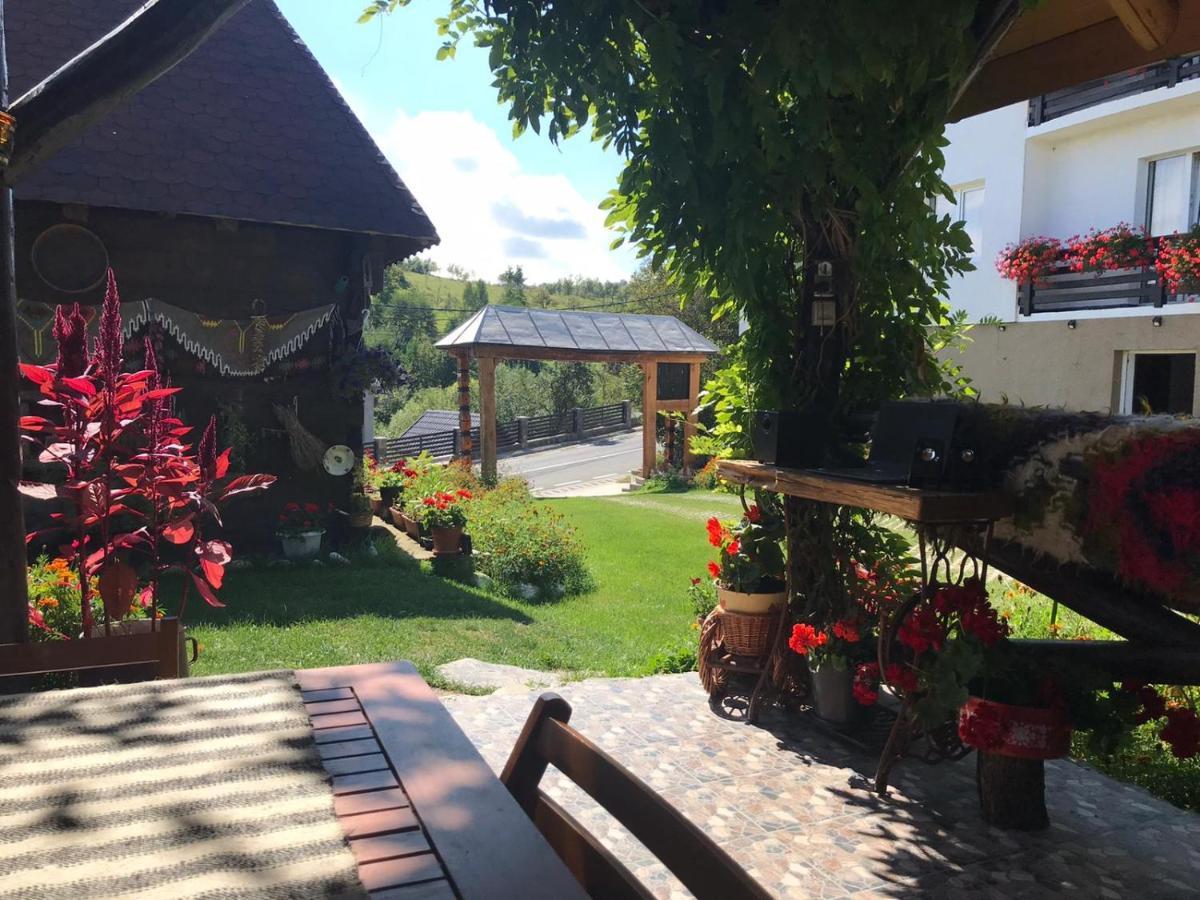 Casa Relax Hotel Valeni  Ngoại thất bức ảnh