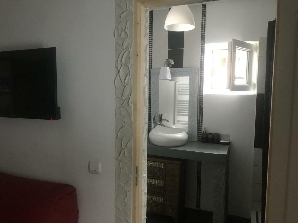 Casa Relax Hotel Valeni  Ngoại thất bức ảnh